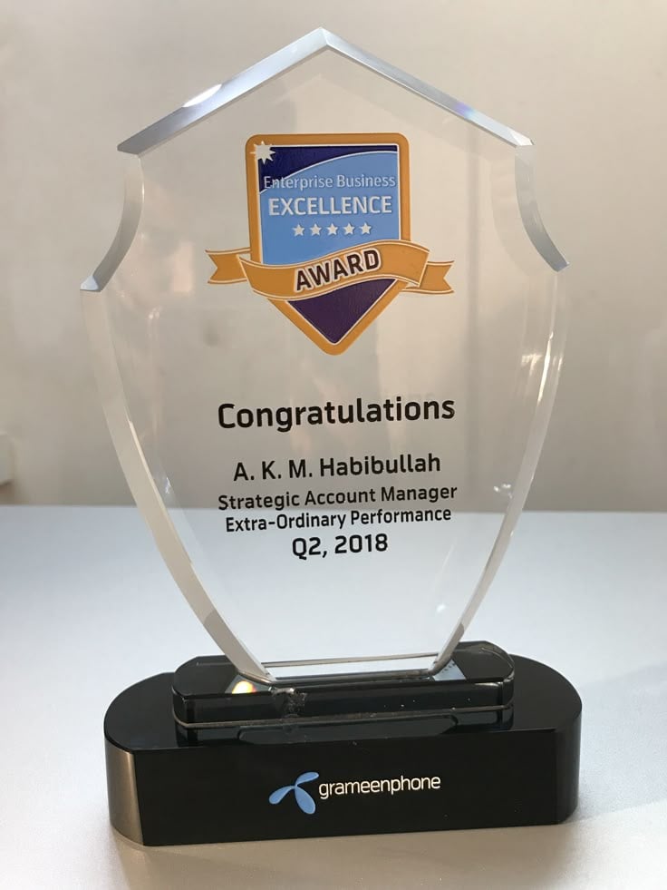 Custom Crystal Award Plaque Printing - printing company in Lagos Nigeria - High Quality Digital Printing Services Custom Crystal Award Plaque Printing - printing company in Lagos Nigeria - printing company in Lagos Nigeria - Professional Printing Services